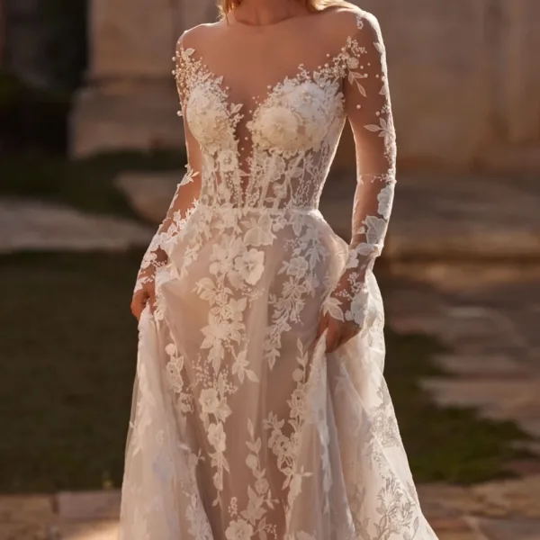 robe de mariée avec appliques en dentelle